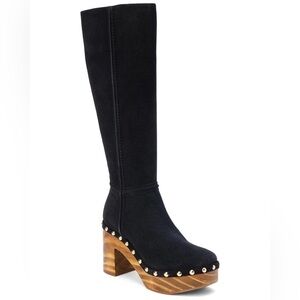 Matisse Daniela Knee high clog boot with stud details. Size 7